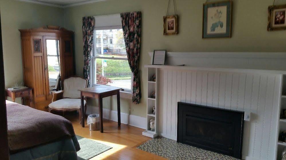 Rose River Inn B&B Astoria Exteriér fotografie